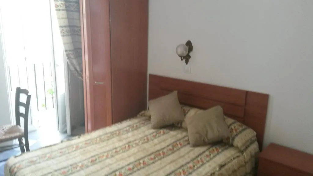 Hostal Centro Sol كاديز إسبانيا